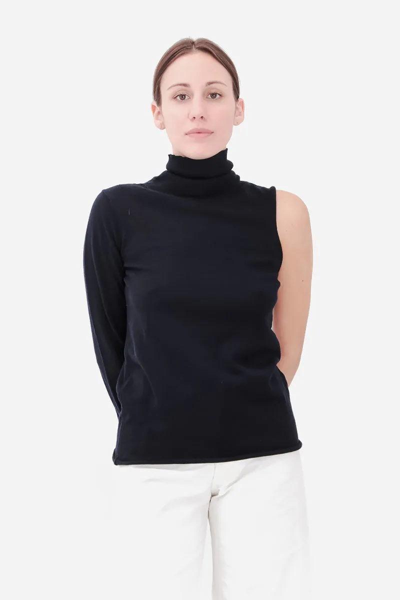 ASYMMETRIC KNIT TOP