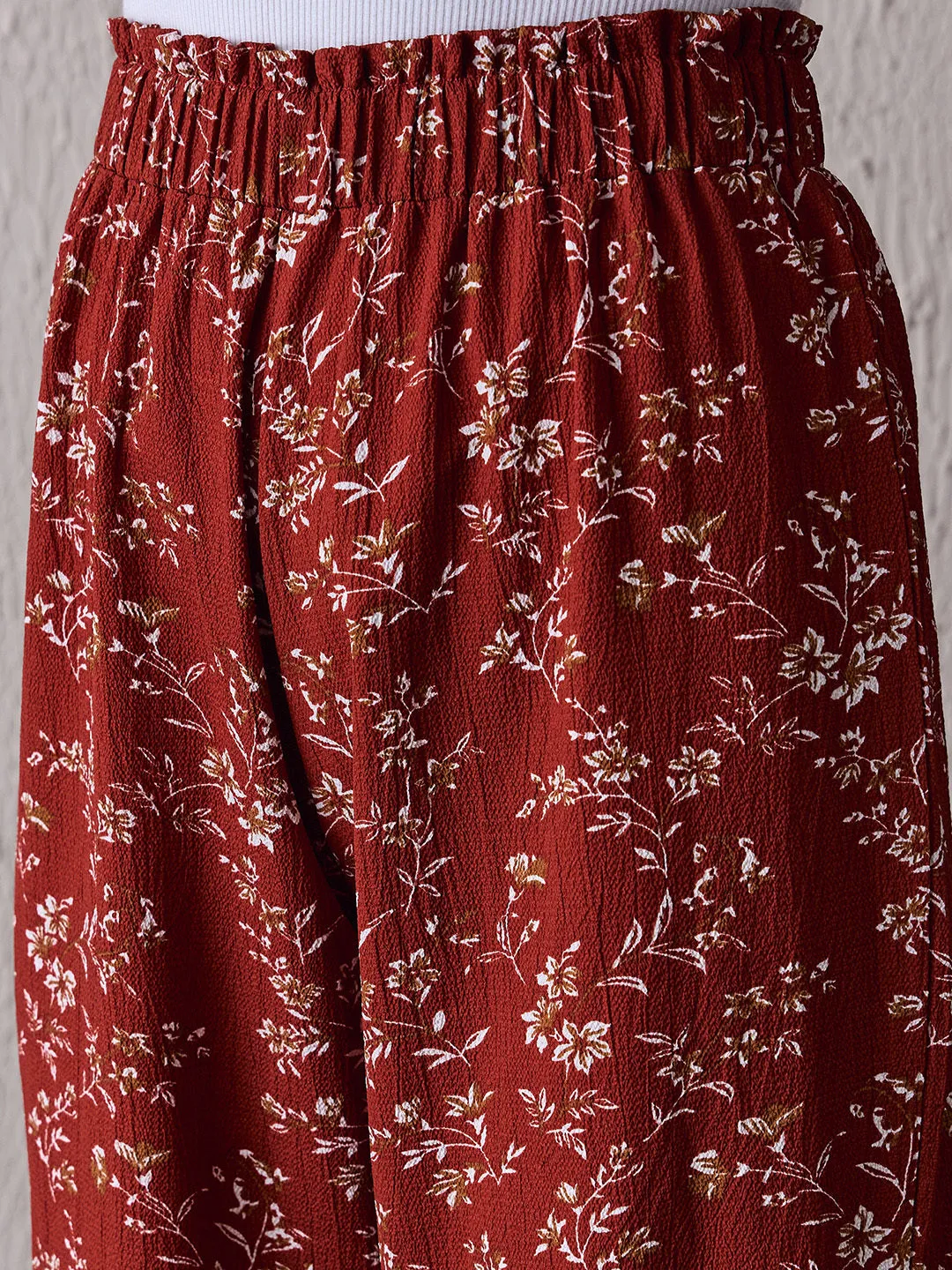 Berrylush Women Red & White Floral Printed High-Rise Elastic Waist Slip-On Pleated Regular Parallel Trousers