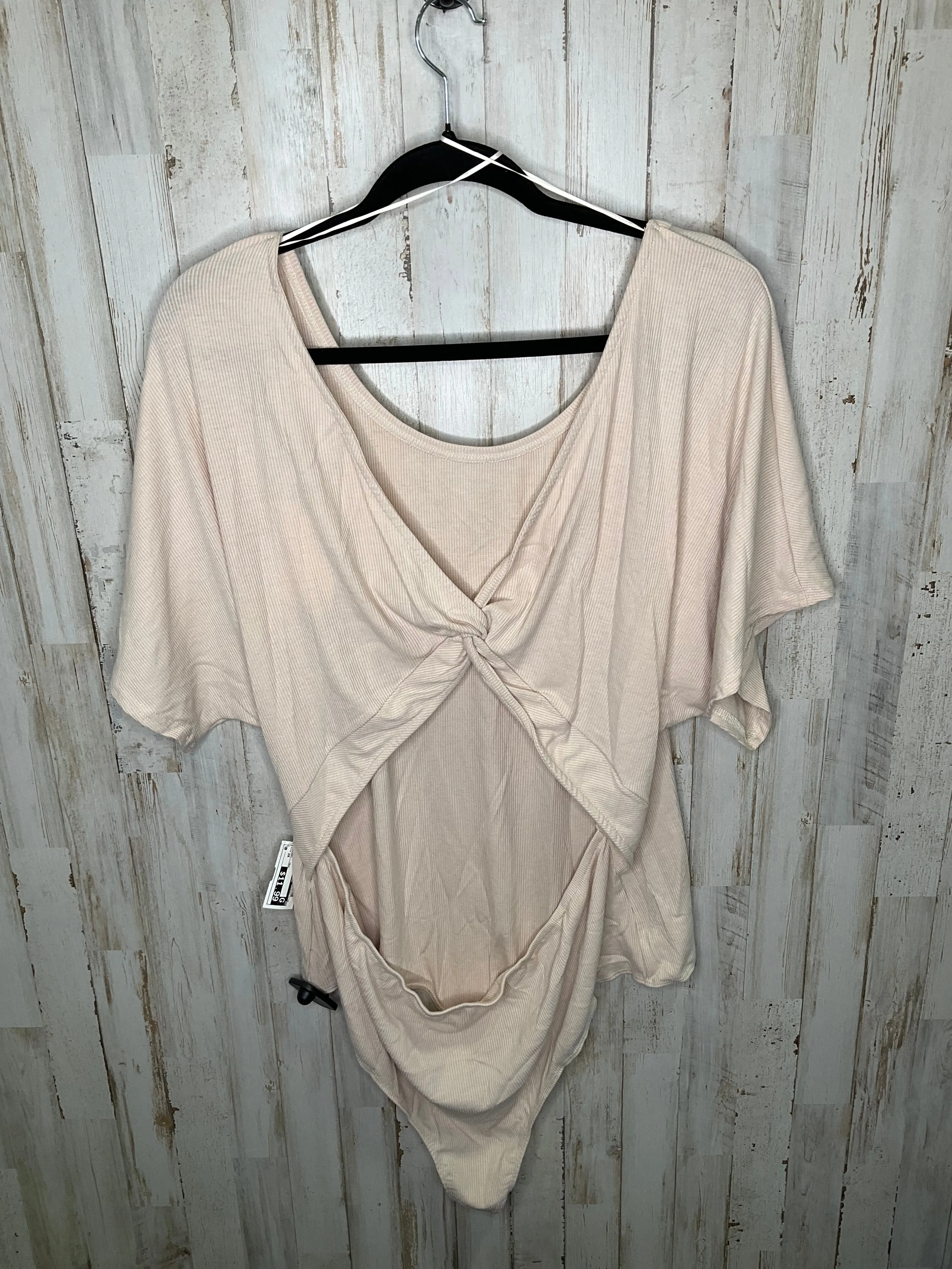 Cream Bodysuit Clothes Mentor, Size 3x