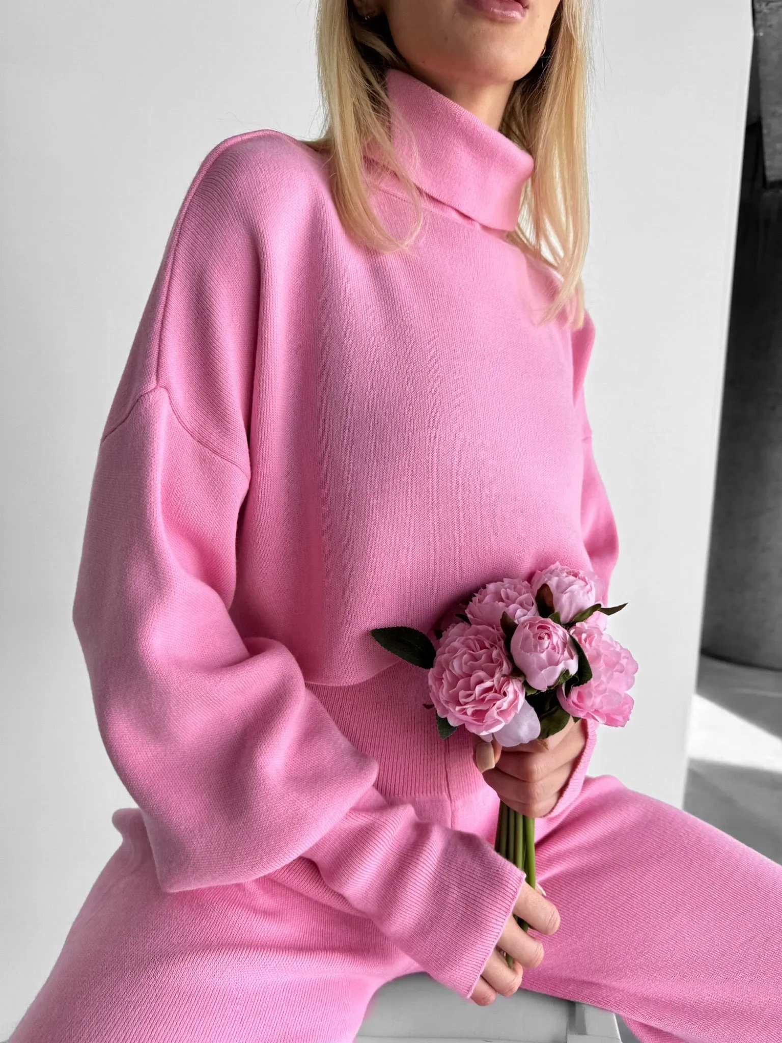 Crop Collar Sweater - Bubblegum