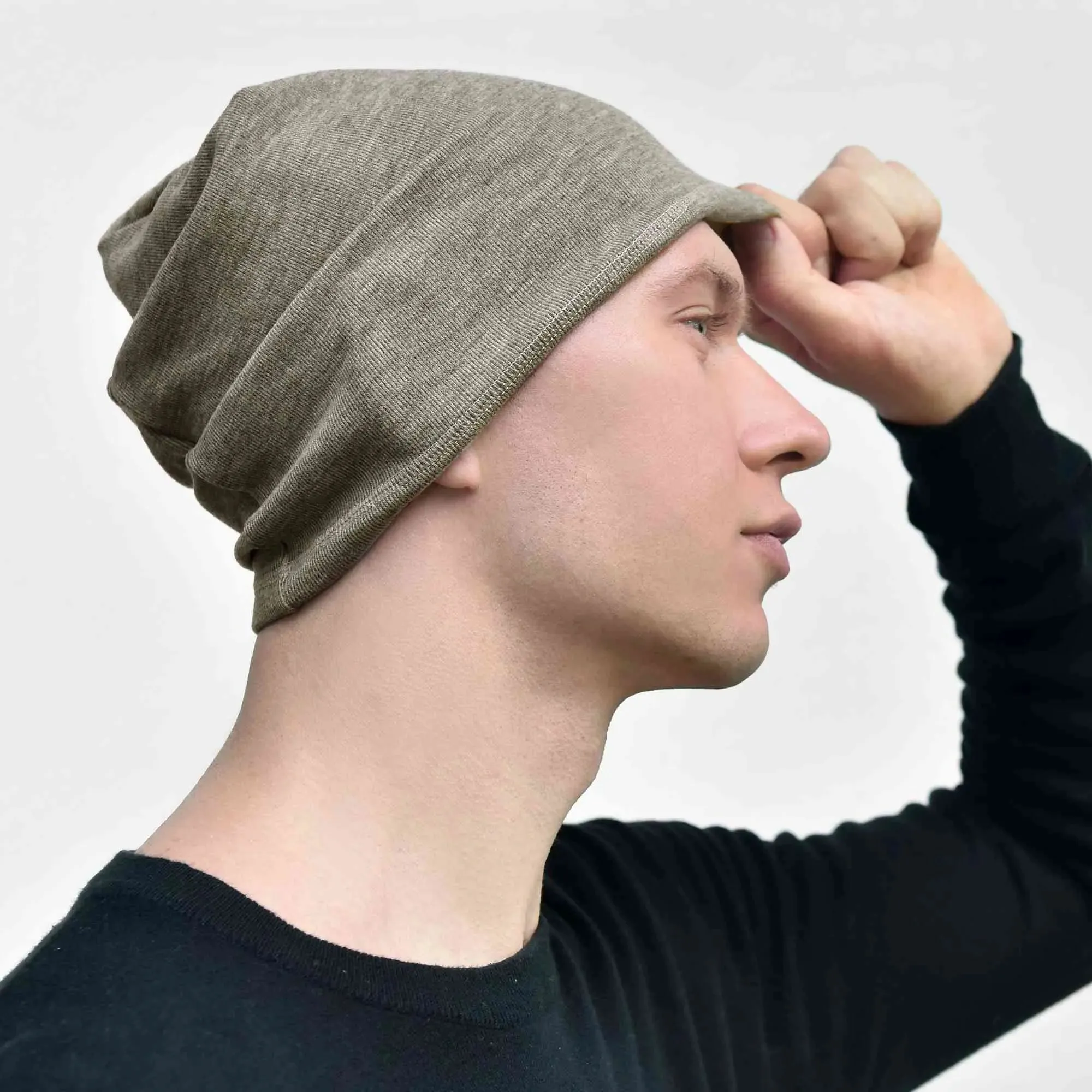 MCTi Lightweight Slouchy Beanie - Warm Stretchy Skull Cap for Running and Cycling