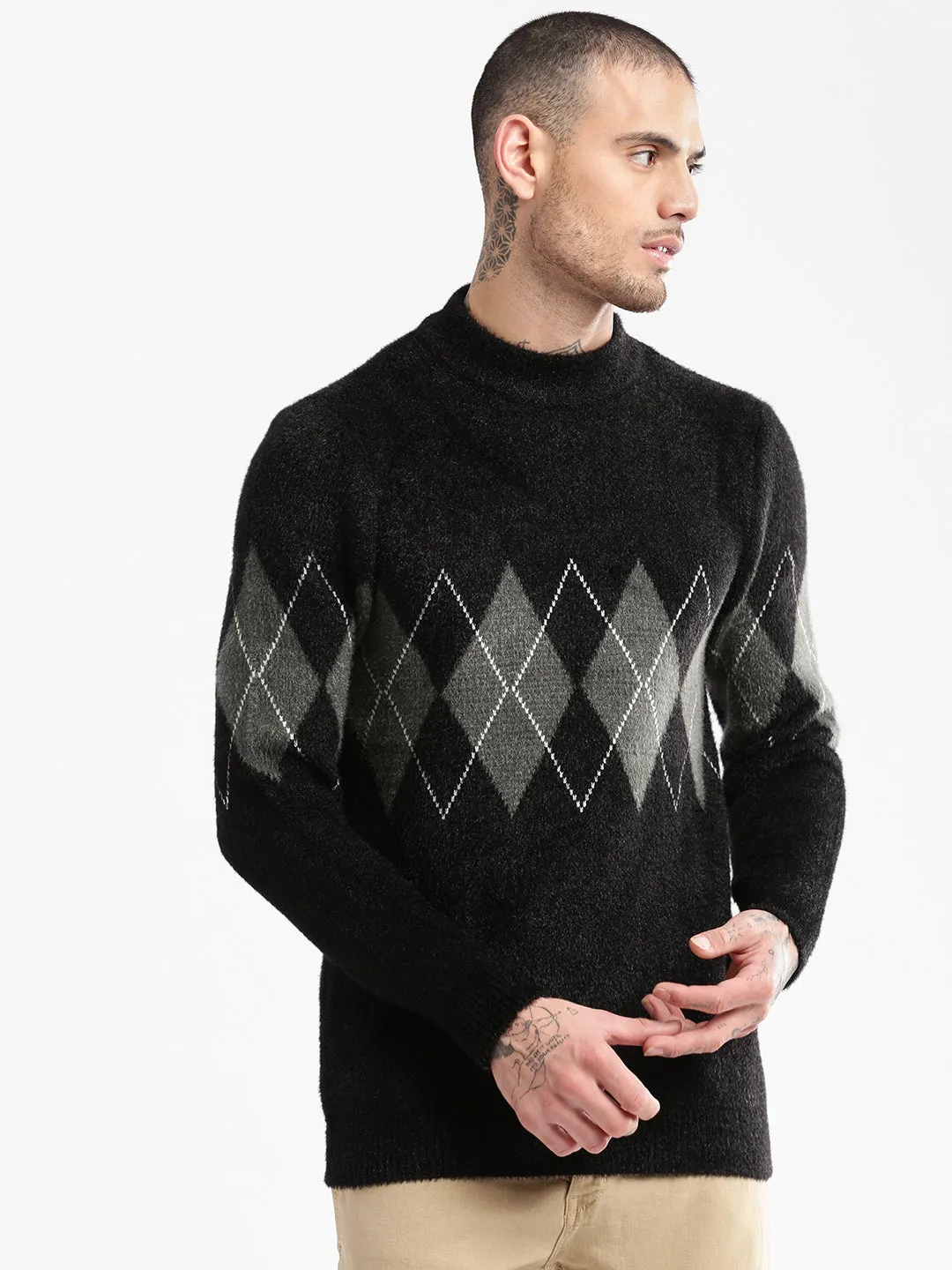 Men Round Neck Argyle Black Pullover