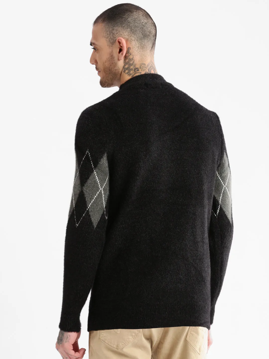 Men Round Neck Argyle Black Pullover