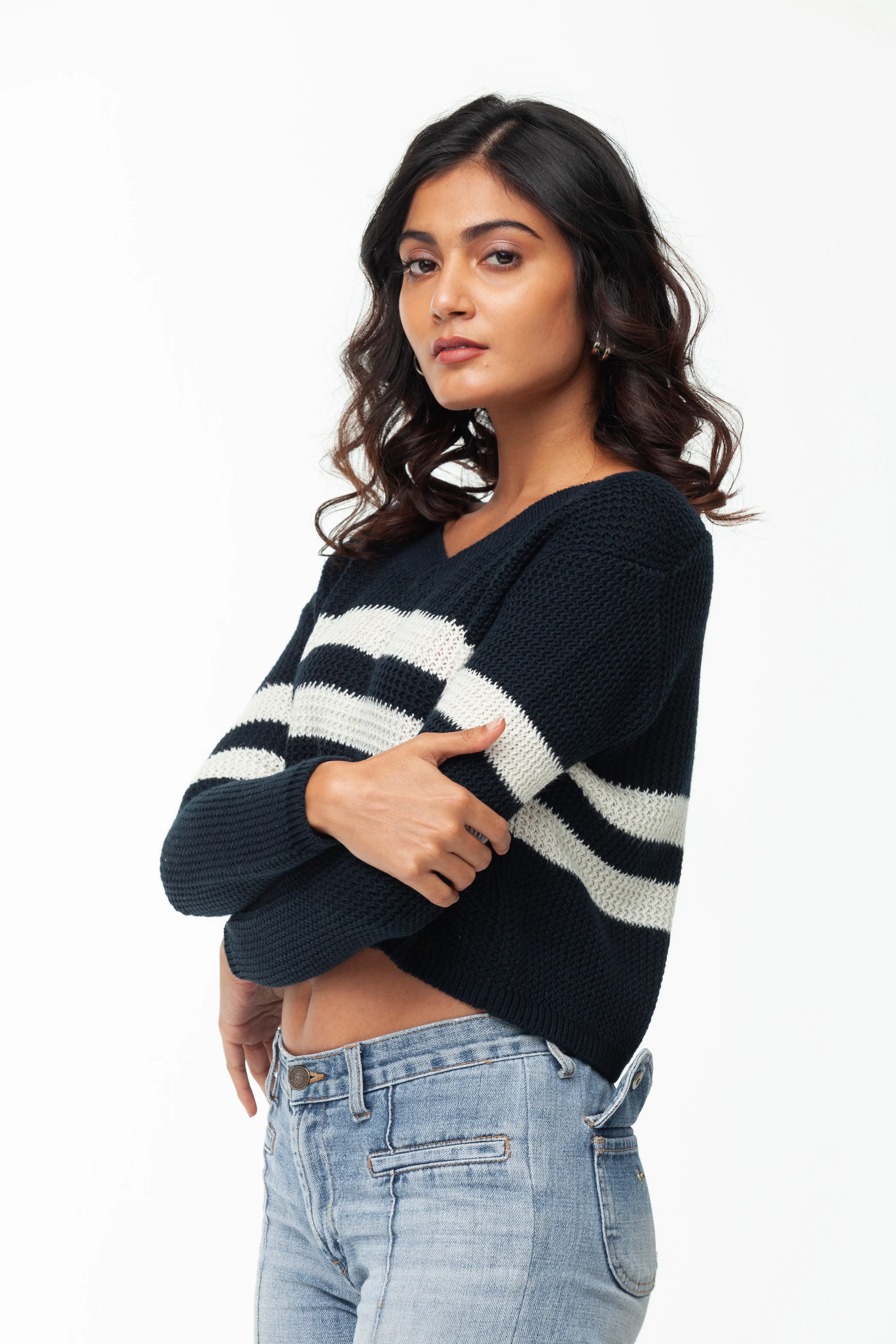 NAVY STRIPED V NECK CROP SWEATER