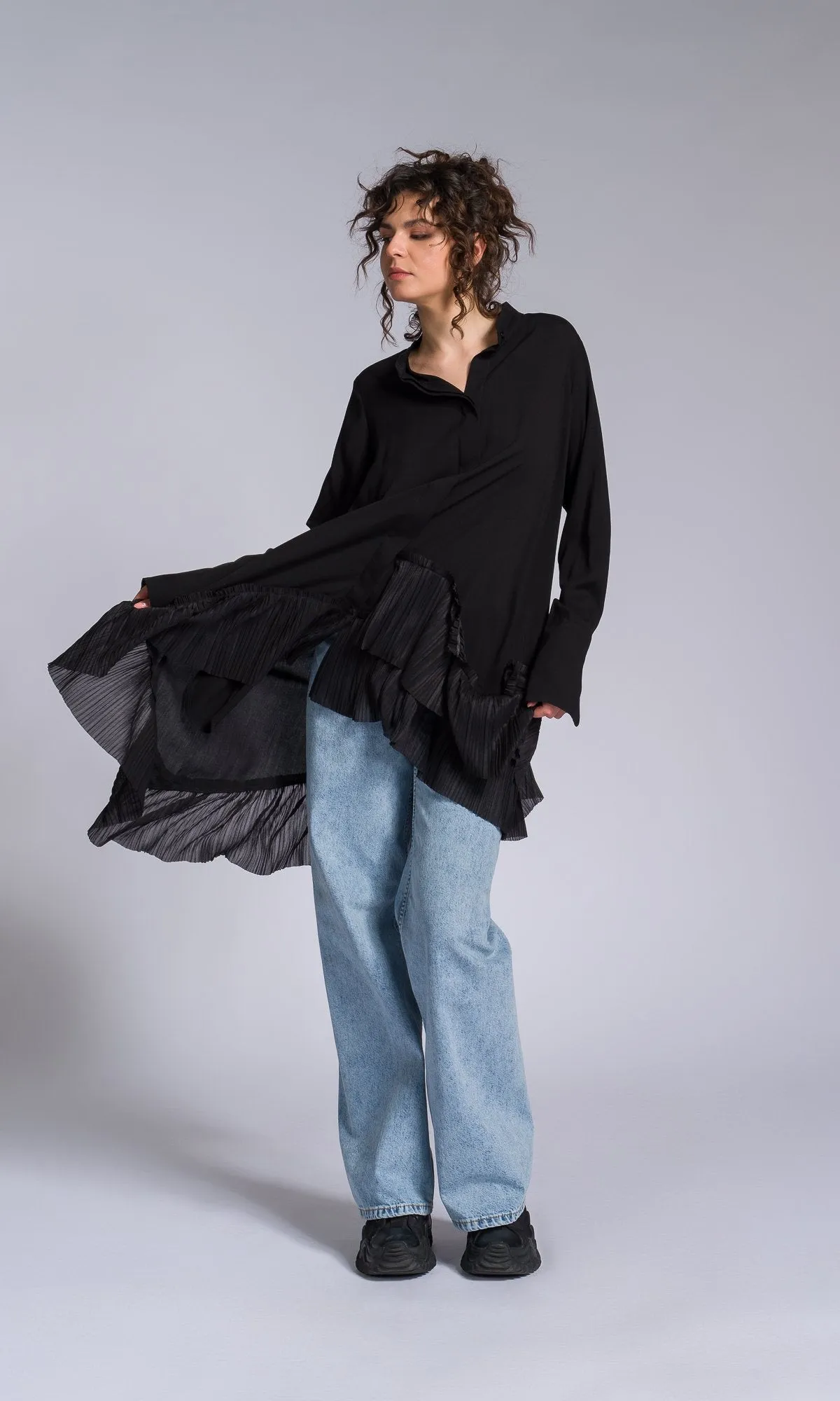 Pleated Hem Asymmetric Shirt