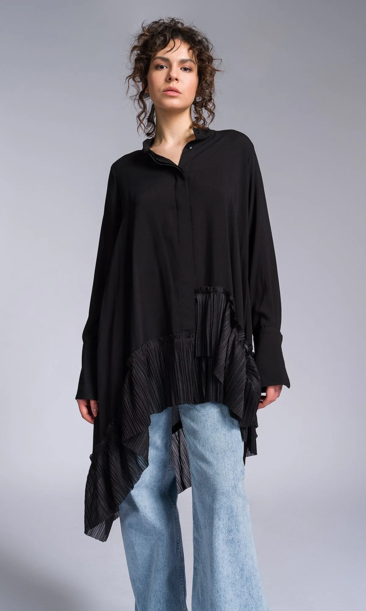 Pleated Hem Asymmetric Shirt