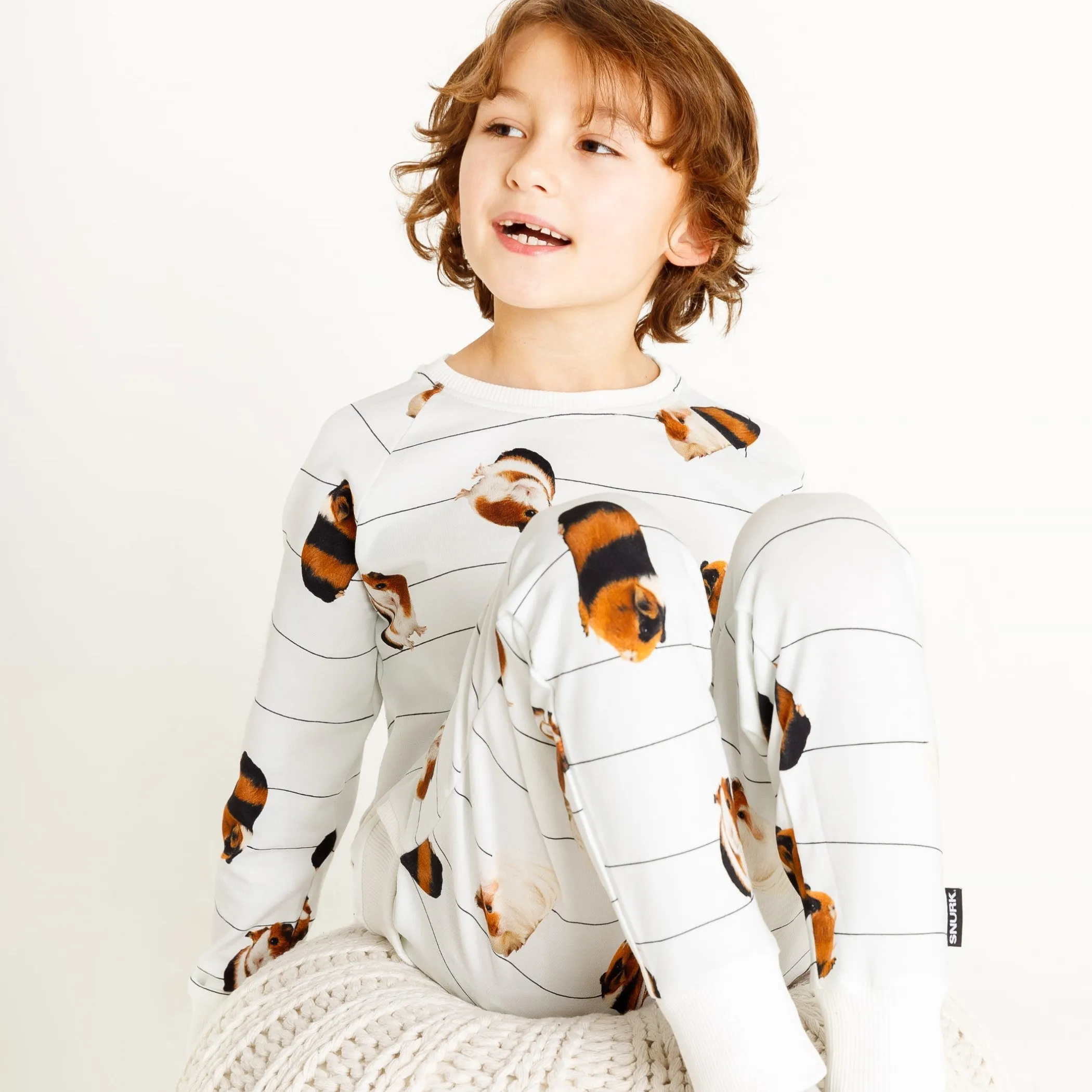 SNURK guinea pig white sweater children