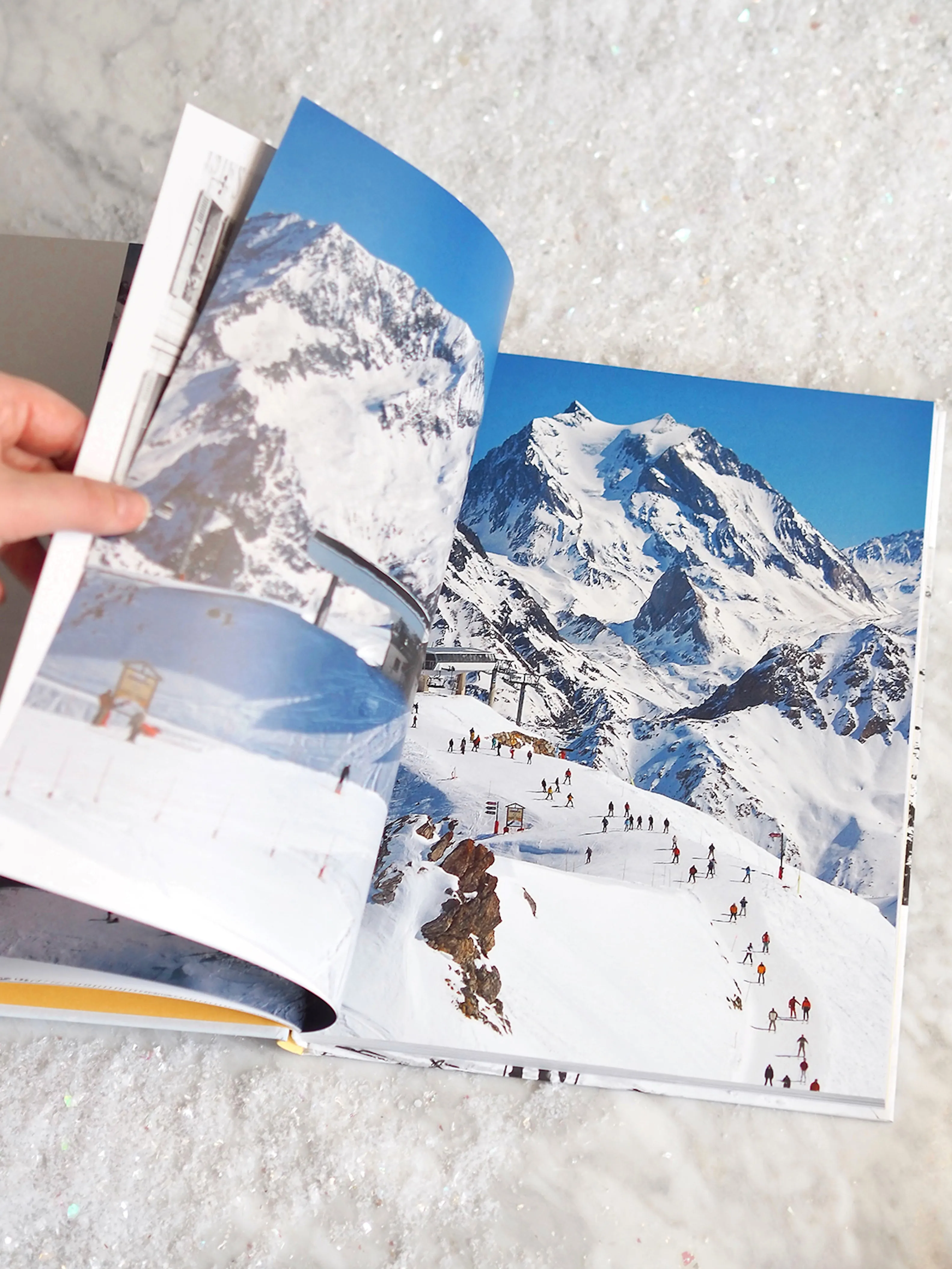 The Stylish Life: Skiing Book