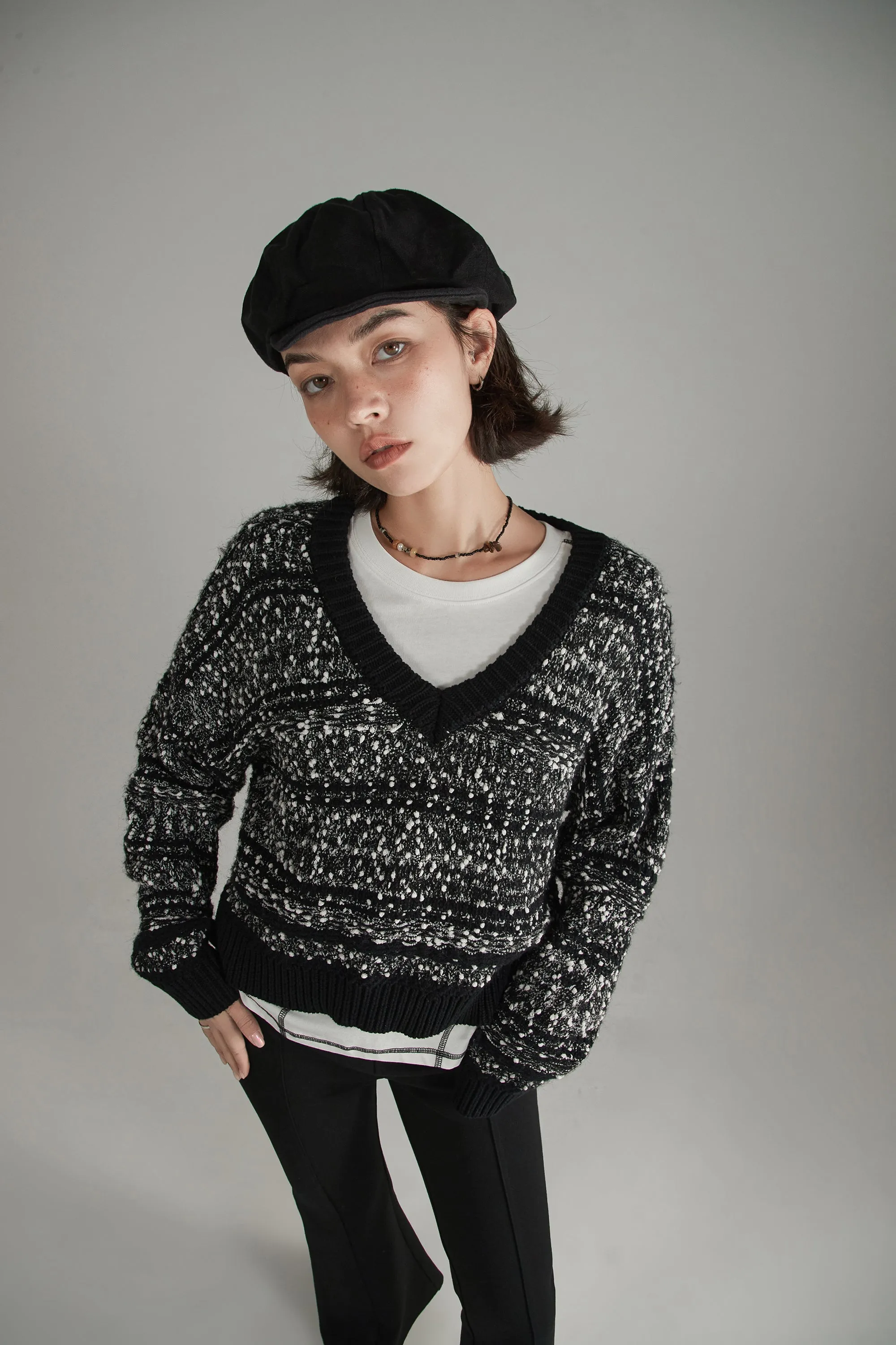 V-Neck Crop Knit Sweater