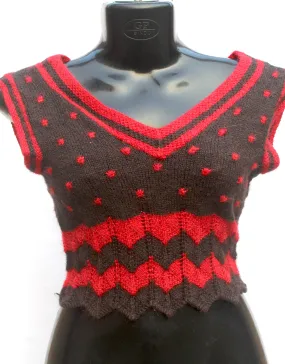 V-Neck Stylish Handmade Graminarts Woolen Blouse For Women - Red & Coffee